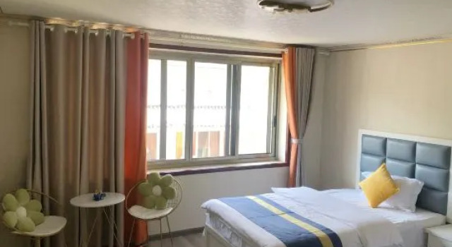 Baoxing Duoji Zangzhai Homestay, Varaa Hotelli Hotellit Sichuan pysäköinnillä, Pysäköinti