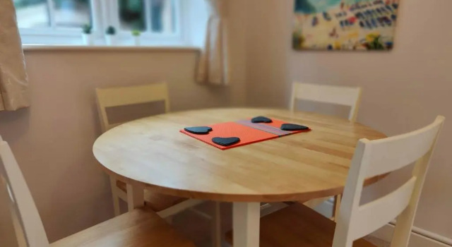 Birdsong Rural Winchester Twyford - 2BR, 5BR, 7BR - sleeps upto 14, Забронировать Отель Винчестер Хэмпшир