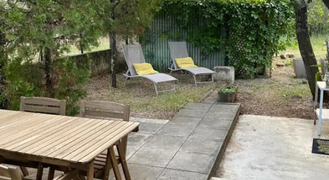 Studio grands chênes au pied du mont ventoux., Забронировать Апартаменты/квартира Мазан Mont Ventoux