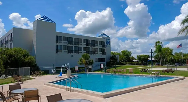 Номер Standard Port Labelle Inn