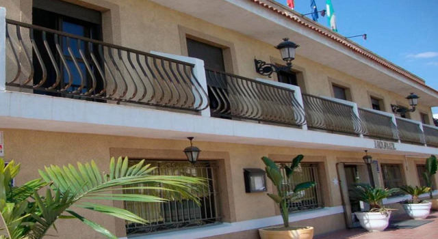 Hotel Lucero, Забронировать Отель Куэвас-дель-Альмансора Almeria Province, рядом с Музей Антонио Мануэля Кампоя
