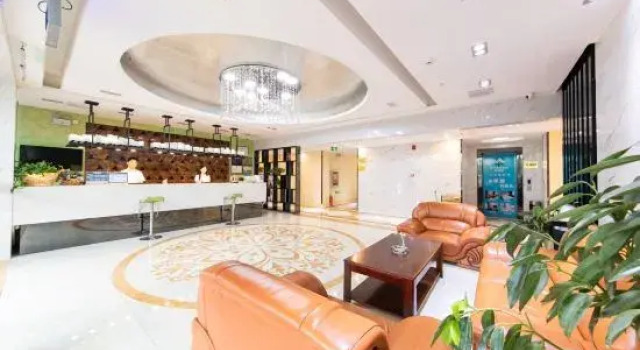 Greenway Hotel WuHan, Prenota Hotel Hotel a Dunkou con parcheggio, Parcheggio