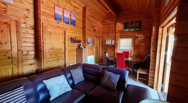3-bed Lodge - Sleeps 7 - Hot Tub - Pet Friendly, Забронировать Дом для отпуска Отели Северного Йоркшира с парковкой, Парковка