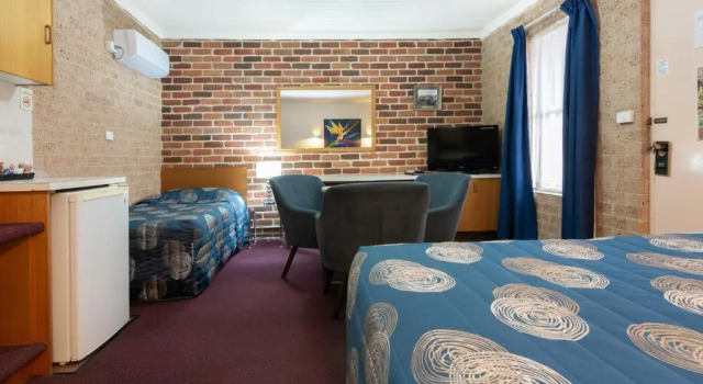 Двухместный номер Deluxe Cedar Lodge Motel