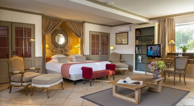 Номер Standard с балконом Château de Courban and Spa Nuxe