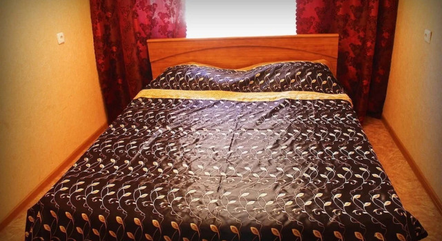 Dobrye Sutki Apartment on V.Maksimova 21, Prenota Appartamento Bijsk 