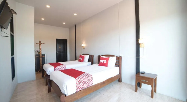 OYO 465 Krung Kao Traveller Lodge