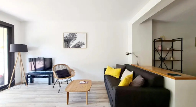 Апартаменты Jardin Privé ds le Centre de Cassis - Parking - Plage à 500m