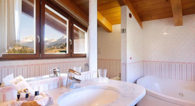 Люкс Hotel Leonardo