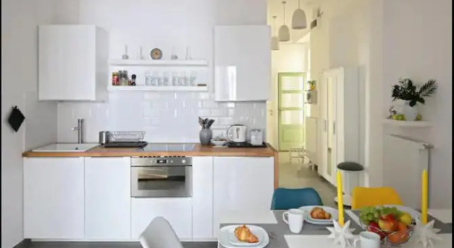 3bdr/2bath/3A/c design apt, central, free parking, quiet, Забронировать Бутик-отель Будапешт 