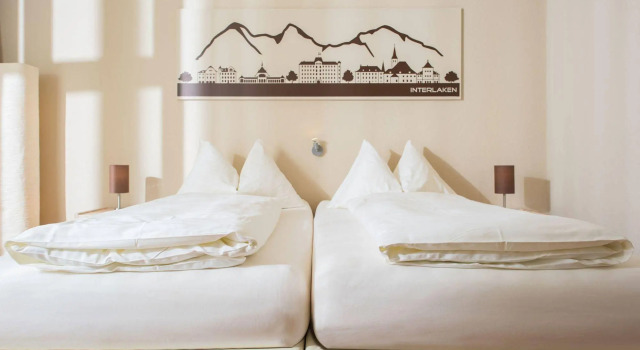 Jungfrau Hotel Annex Alpine Inn, Varaa Hotelli Wilderswil Interlaken