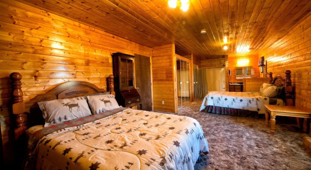 Wild Skies Cabin Rentals in Craig, Book Feriehus Hoteller i Craig med parkering, Parkering