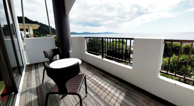 Семейные апартаменты Kariyushi Condominium Resort Sea Side House