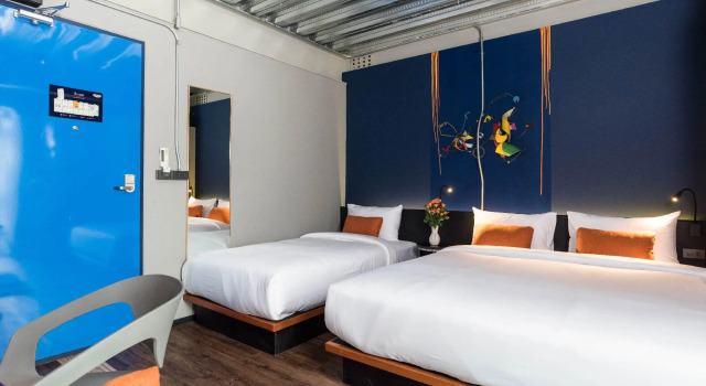 Трёхместный номер Standard MeStyle Garage Hotel