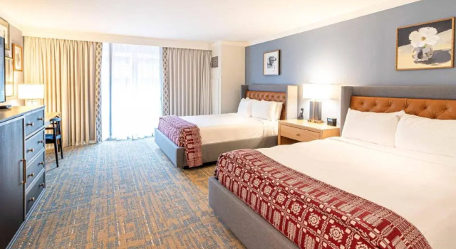 Двухместный номер Premium с балконом Williamsburg Lodge, Autograph Collection