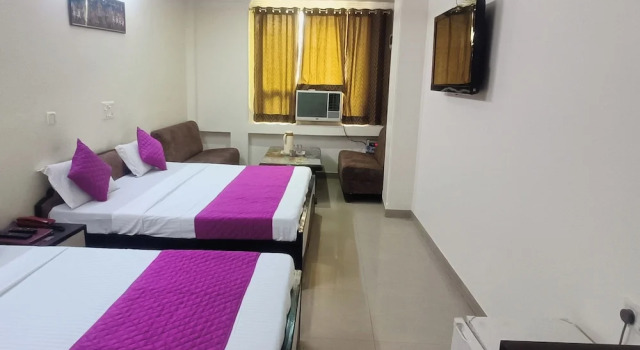 Четырёхместный семейный номер Standard Hotel Jigyasa By Mayda Hospitality Pvt. Ltd