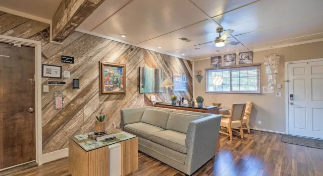Luxurious Downtown Lodi Apartment in Wine Country!, Varaa Huoneisto Lodi Kalifornia