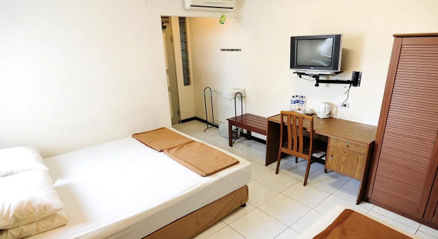 Hotel Sumber Waras