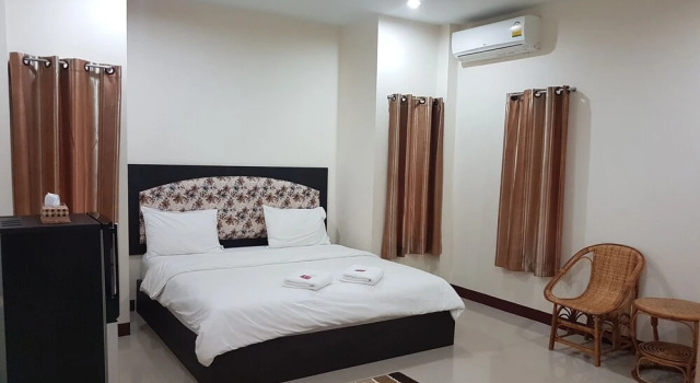 Buakaew Resort, Varaa Lomakeskus Hotellit North-Eastern Thailand pysäköinnillä, Pysäköinti