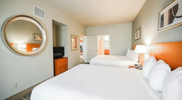 Номер Standard StripViewSuites at Platinum
