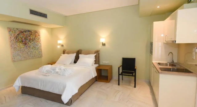 Студия Edem Luxury Apartments