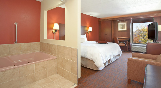 Hampton Inn Cincinnati Kings Island, Rezerwuj Hotel Hotele w Mason z parkingiem, Parking