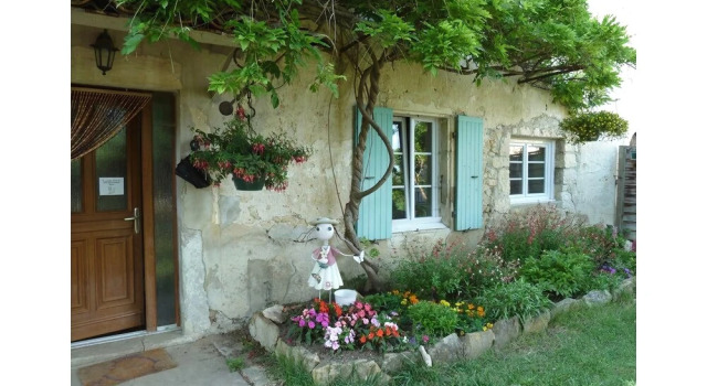 Chambres d'Hôtes St Hubert, Забронировать Отель Ле-Пое-Лаваль Drôme Provençale