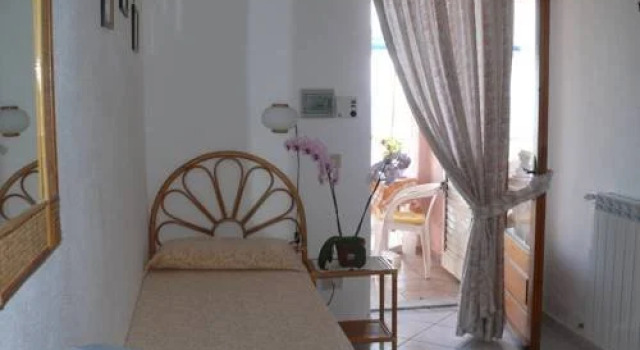 Casa Eugenio, Забронировать Отель Отели Серрара с завтраком, Завтраки