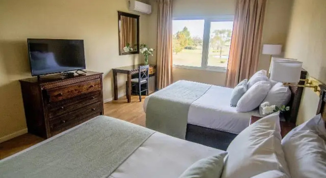 Четырёхместный номер Standard Wyndham Garden Campana