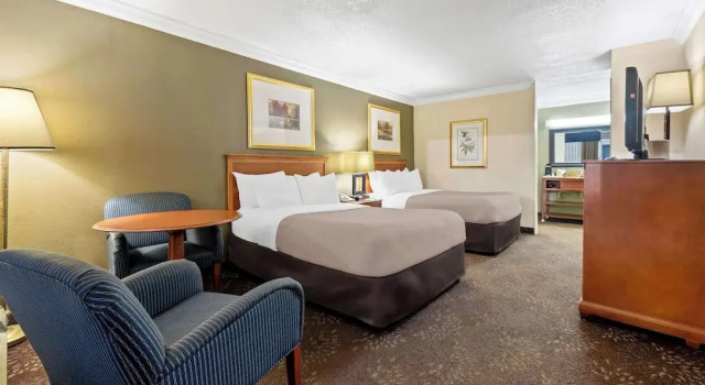 Четырёхместный номер Standard Quality Inn Morgan City