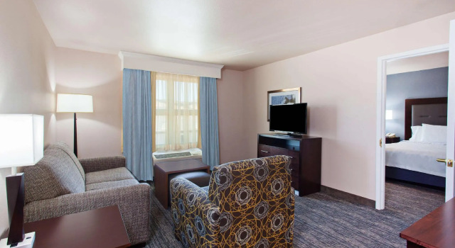 Четырёхместный номер Standard c 1 комнатой Homewood Suites by Hilton Fairfield-Napa Valley Area