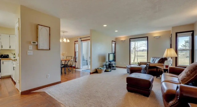 Loveland Townhome: Walkable to Lake & Park!, Забронировать Отель Отели Лавленд 3 звезды, 3*