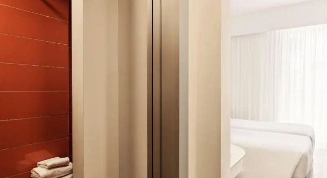Двухместный клубный номер Standard с балконом и с красивым видом из окна Отель Esperia City