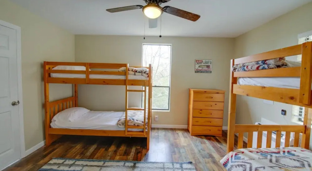 Dandridge Vacation Rental w/ Fishing Pier & Grill!, Buchen Sie Ferienhaus Dandridge Tennessee
