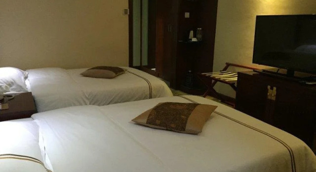 曲靖政协宾馆, Buchen Sie Hotel Qujing Yunnan