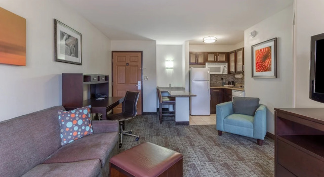Люкс c 1 комнатой Staybridge Suites Davenport by IHG
