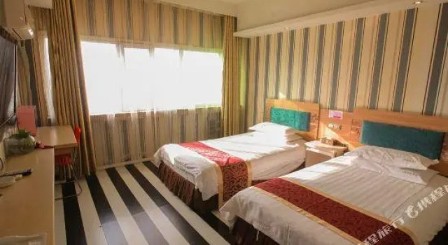 V8 Business Hotel, Boek Hotel Yining Xinjiang