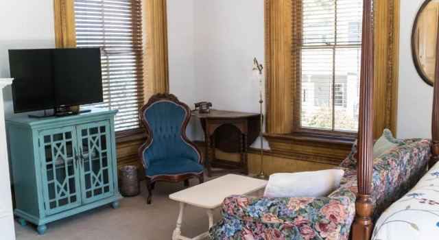 Номер Executive The Mulberry Inn -An Historic Bed and Breakfast