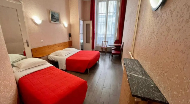 Трёхместный номер Standard Hotel Tiquetonne
