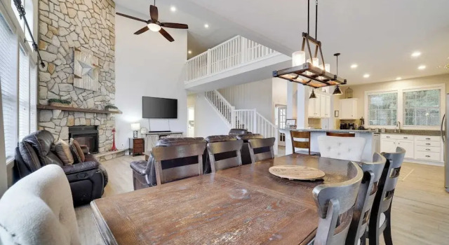 Коттедж The Nest at Pinecrest by Avantstay Spacious Deck, Game Room, Fire Pit