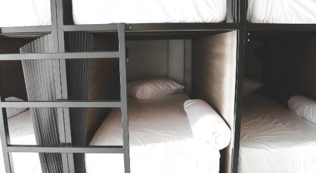 Женская капсула The Cube Hostel Khaosan