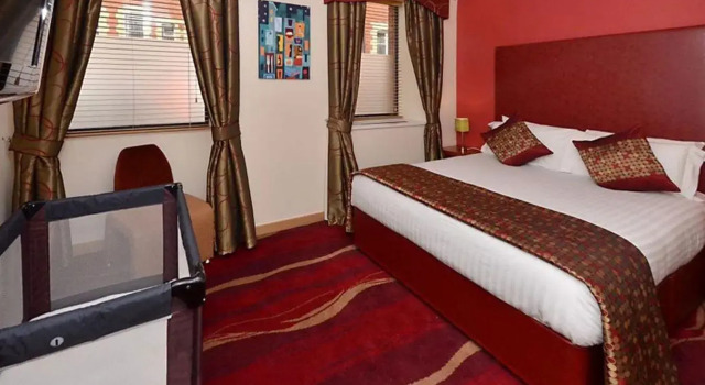 Icon Hotel