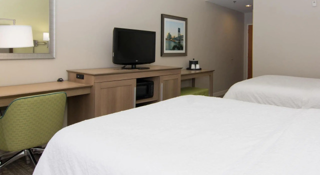 Четырёхместный номер Standard Hampton Inn Jacksonville I-10 West