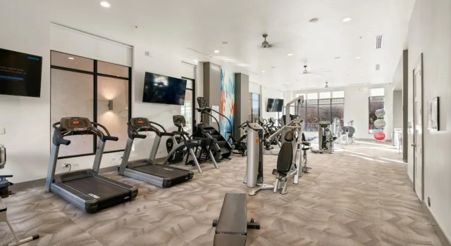 Апартаменты Arlington Luxurious Studio Apartment
