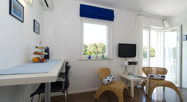 Апартаменты с балконом и с видом на море Apartments Villa Olea