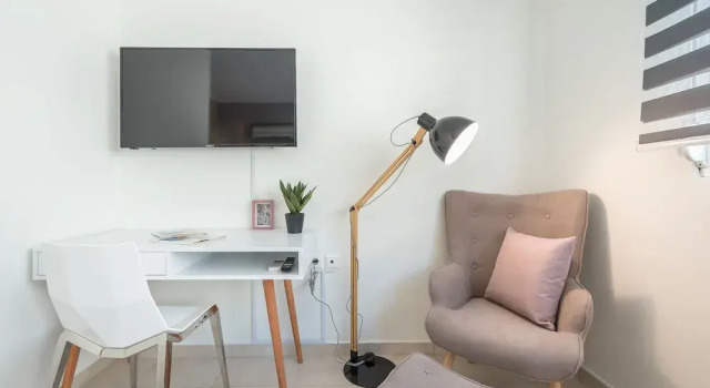 Номер Luxury Luxury Loft with a Balcony by CloudKeys