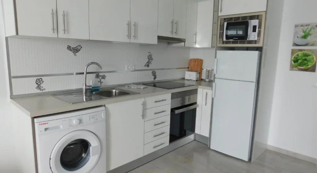 Los Gracioseros Apt 207