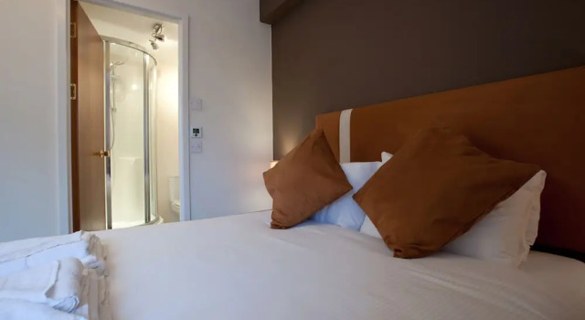 Апартаменты Deluxe The Spires Serviced Apartments Aberdeen
