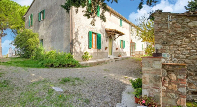 Коттедж Tuscany Family Country Home