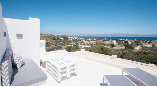 SUNNY Studio w.Breathtaking Naxos Views in Isterni, Rezervovat Hotel Isterni Paros